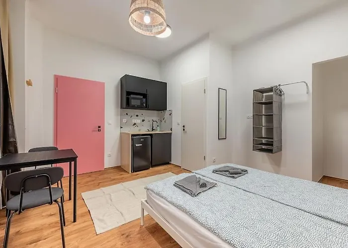 Grand Downtown - Hegedus 8 아파트 *
