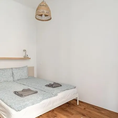 Grand Downtown - Hegedus 8 Lägenhet