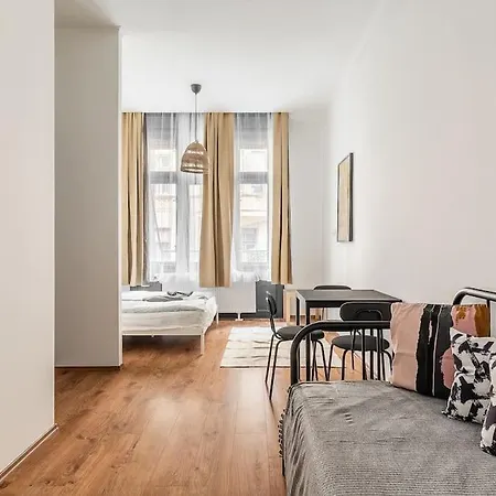 Grand Downtown - Hegedus 8 * Budapest